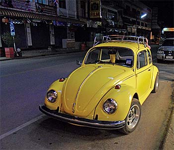 'A VW Beetle in Mae Chan' by Asienreisender